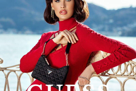 Questa stagione, la nuova collezione Accessori di GUESS
